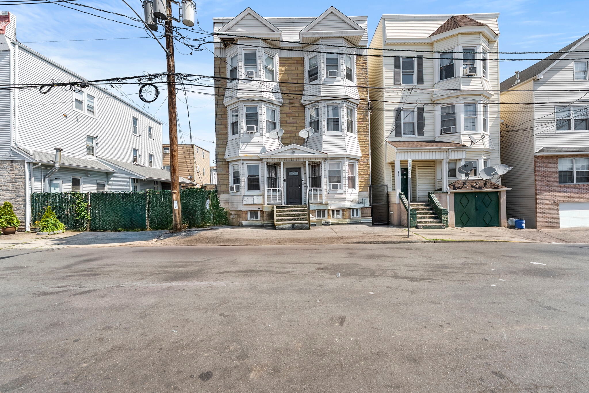 237 Astor St, Newark, NJ for Sale