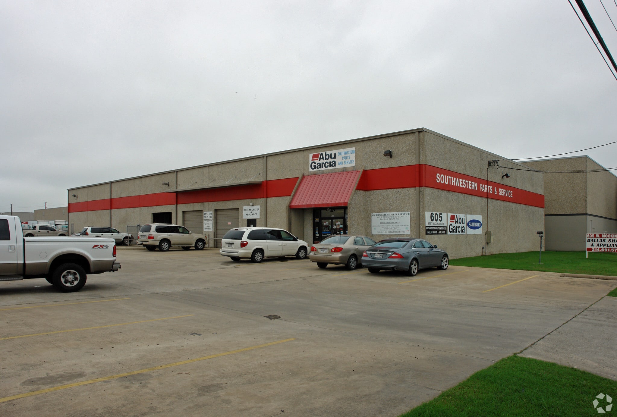 605 W Mockingbird Ln, Dallas, TX for Sale