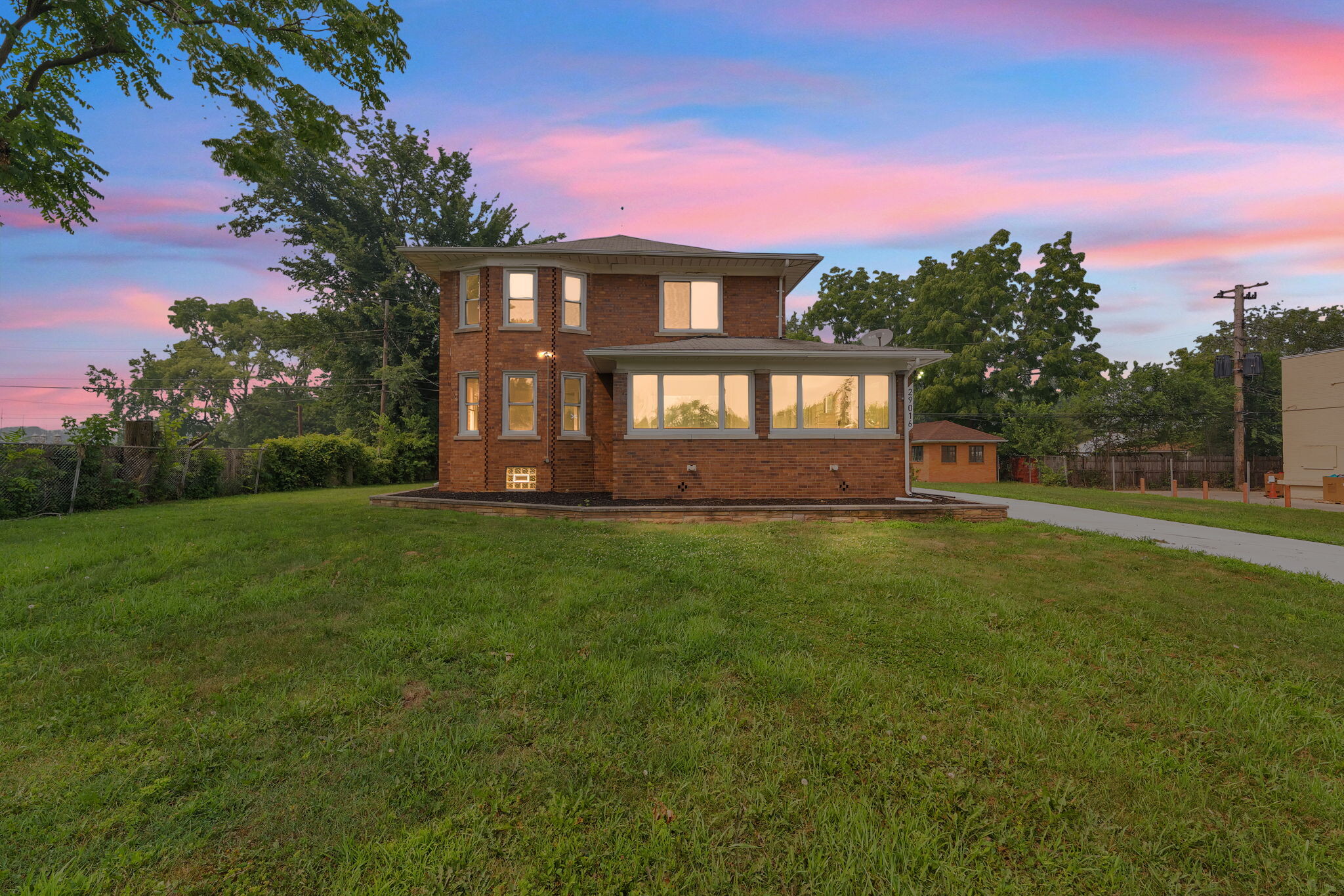 29016 Ford Rd, Garden City, MI for Sale