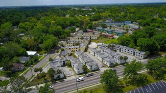 Jacksonville, FL Apartments - 4624 Moncrief Rd