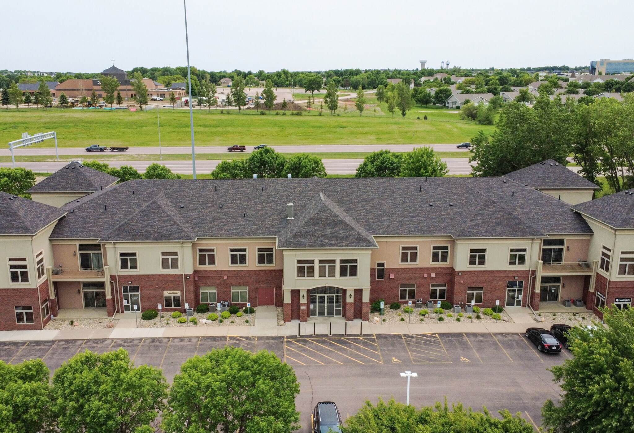 5024-5032 S Bur Oak Pl, Sioux Falls, SD for Rent