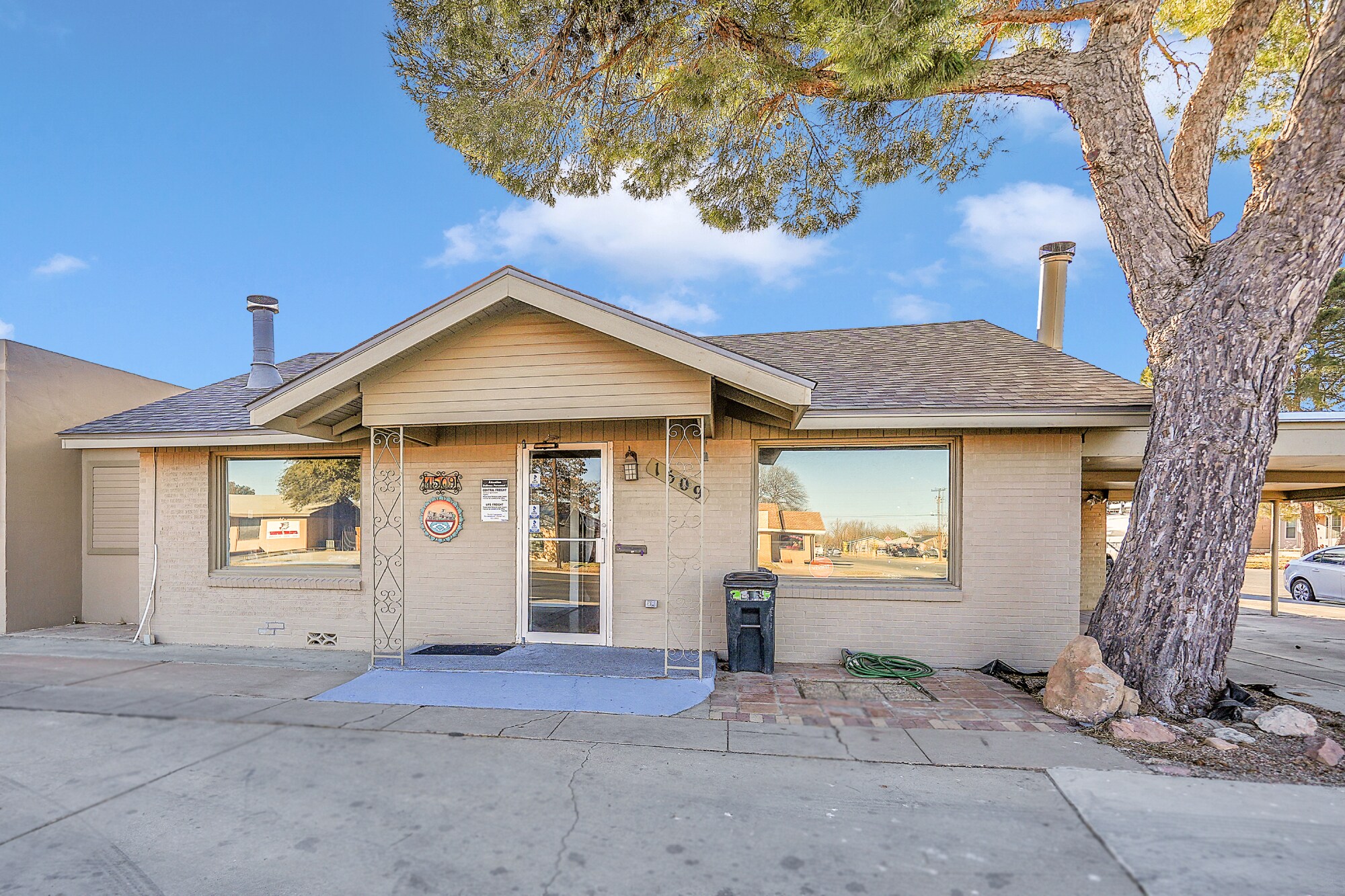 1509 N Big Spring St, Midland, TX for Sale