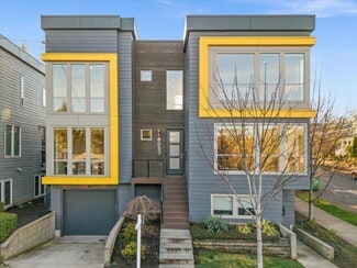 Portland, OR Apartments - 8057 SE 19th Ave