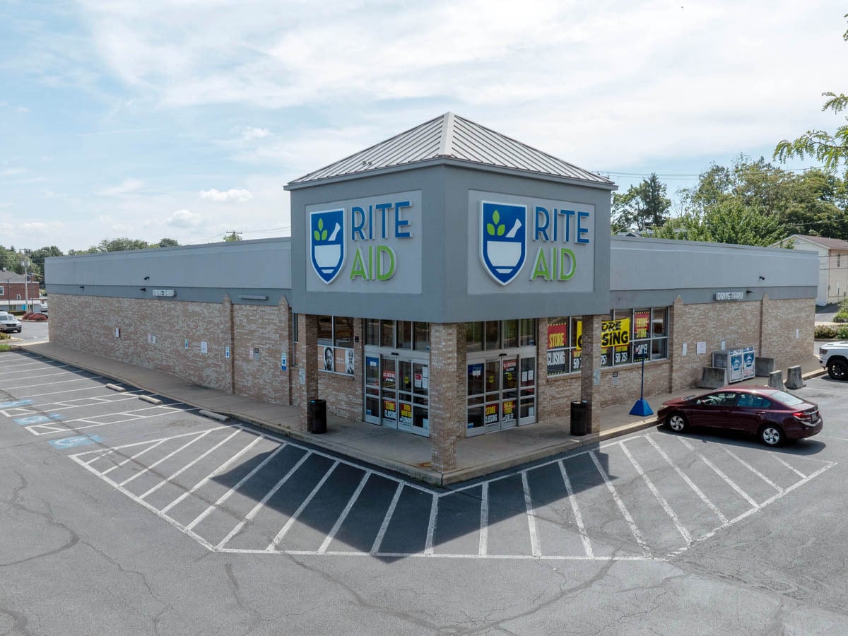 825 E Chestnut St, Lancaster, PA for Rent