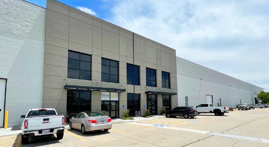 2580-2620 S Decker Lake Blvd, Salt Lake City, UT for Rent