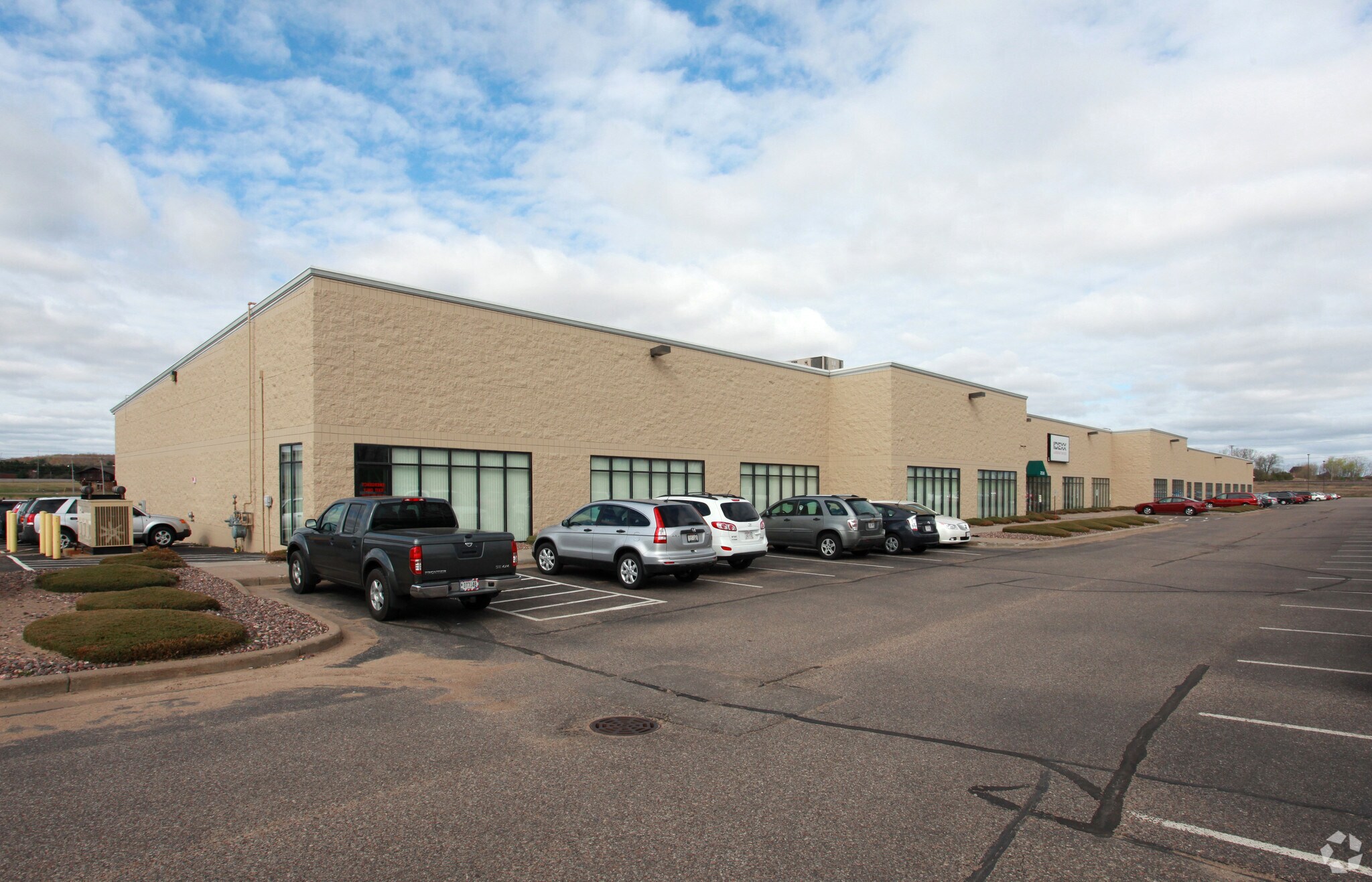 2536 Alpine Rd, Eau Claire, WI for Sale