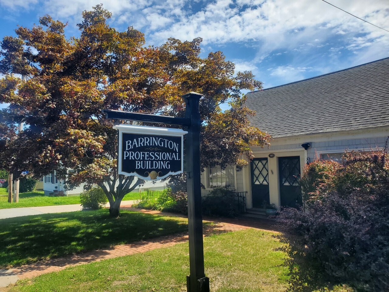 580 Maple Ave, Barrington, RI for Rent