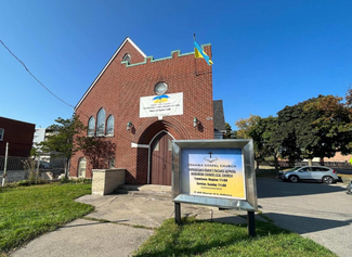 Oshawa, ON Churches - 490 Simcoe St S