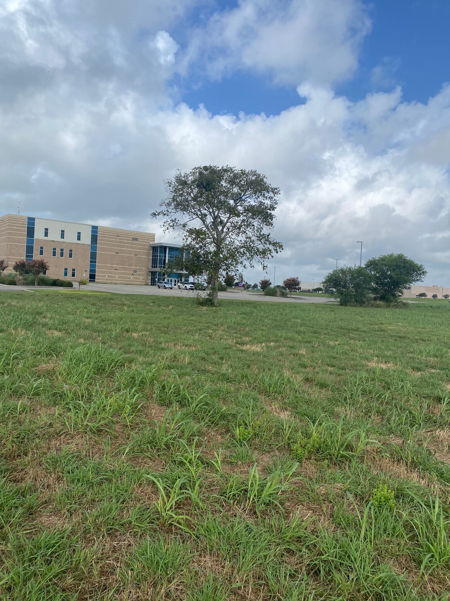 Hwy 463 & Lone Tree Rd, Victoria, TX for Sale