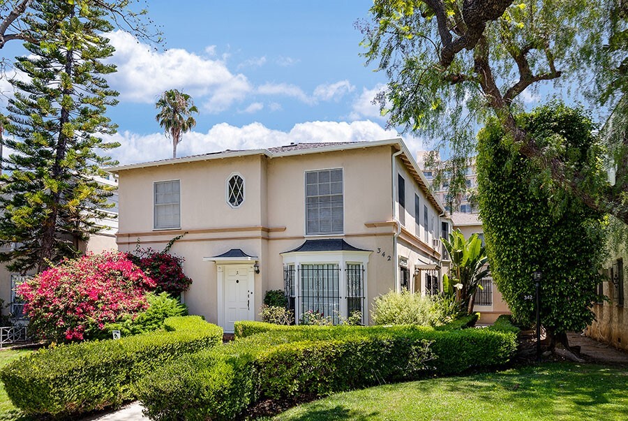 342 N Oakhurst Dr, Beverly Hills, CA for Sale