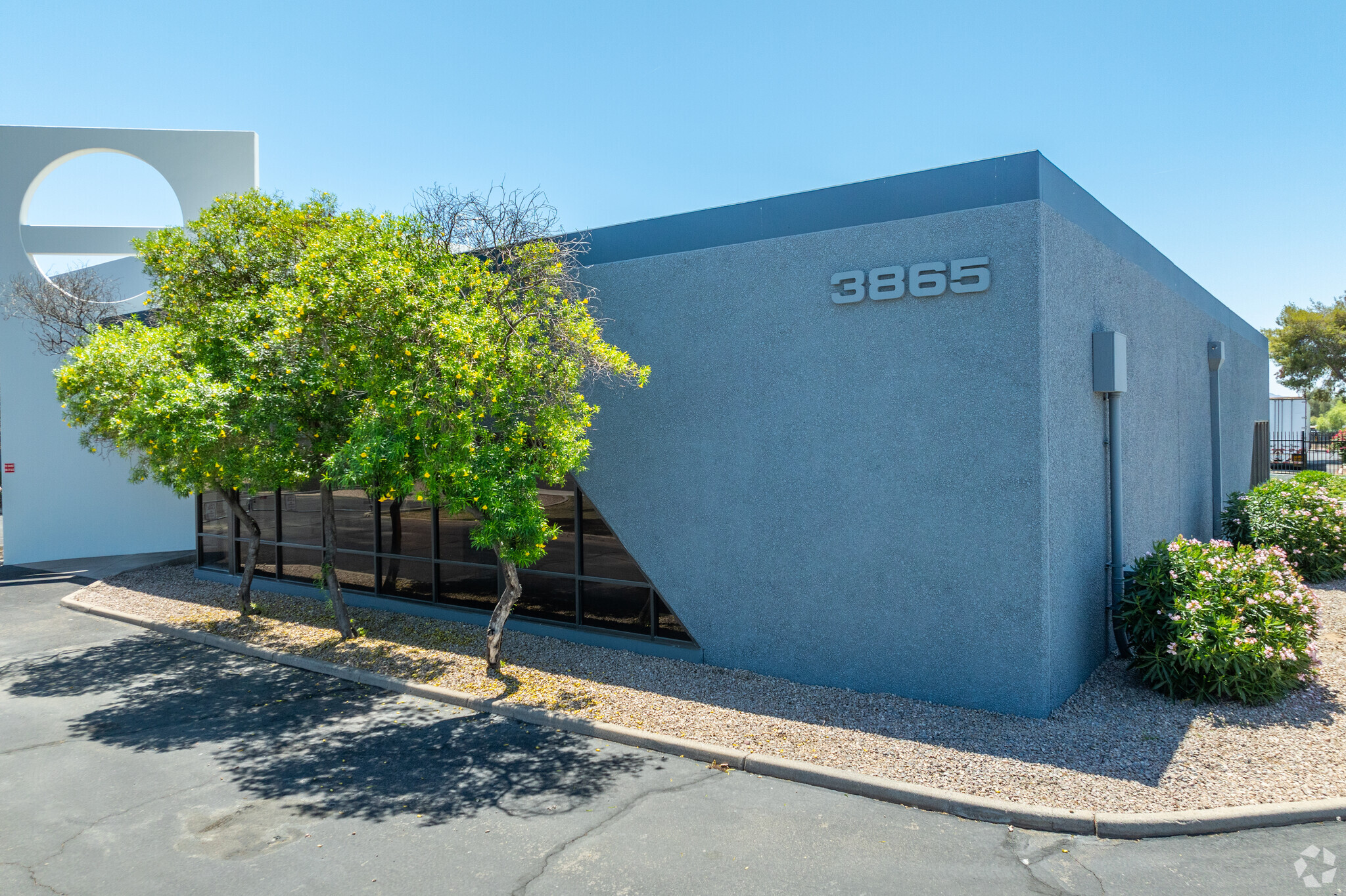 3865 W Van Buren St, Phoenix, AZ for Rent