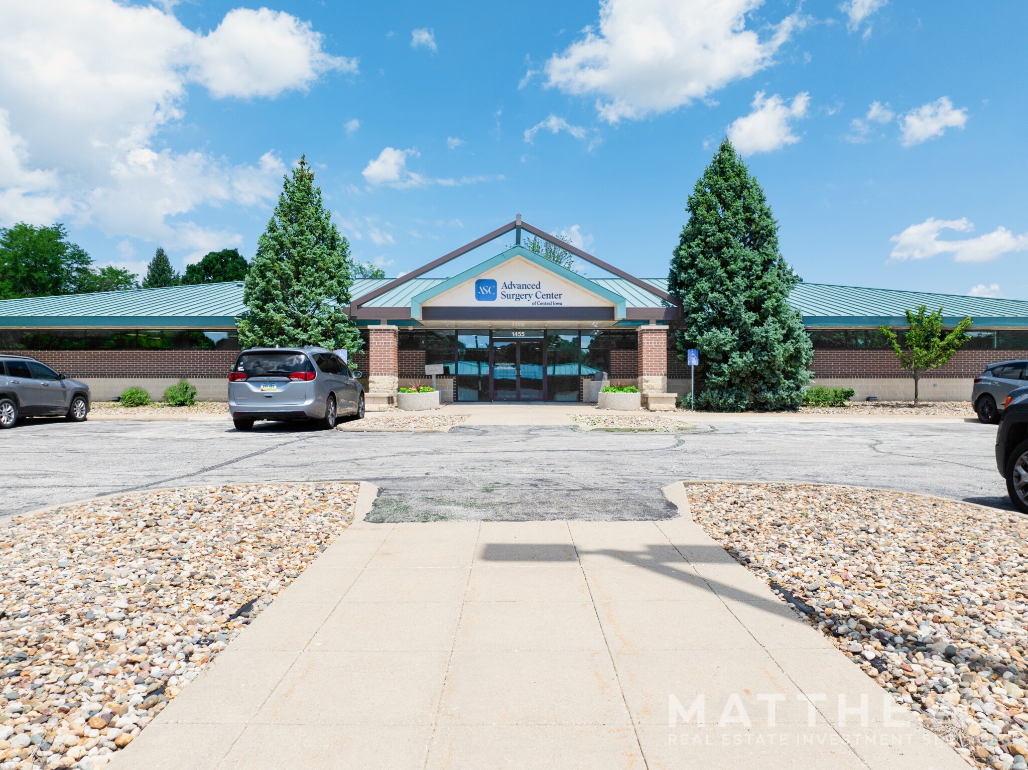 1455 29th St, West Des Moines, IA for Sale