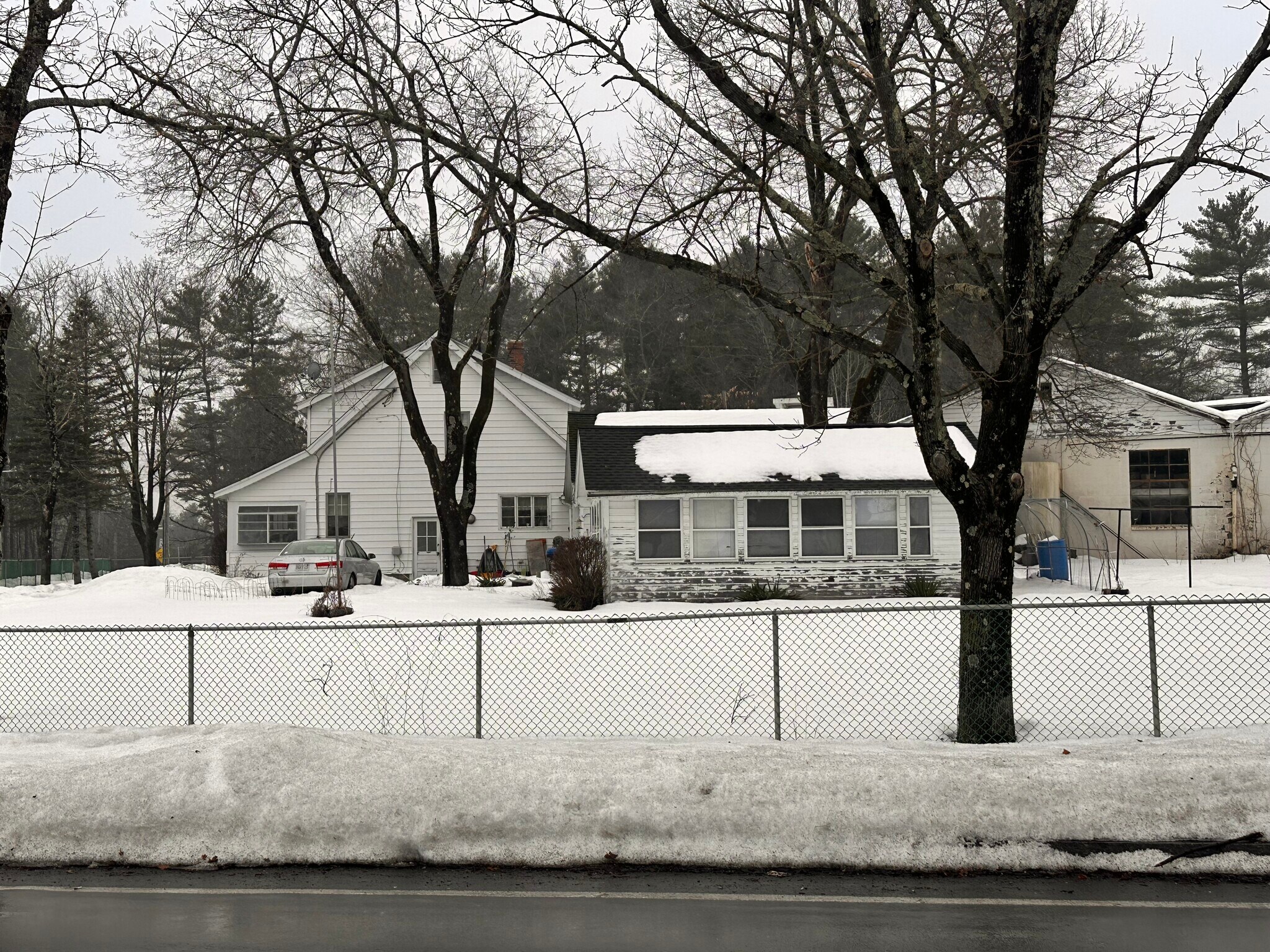 214 Feeding Hills Rd, Southwick, MA for Sale