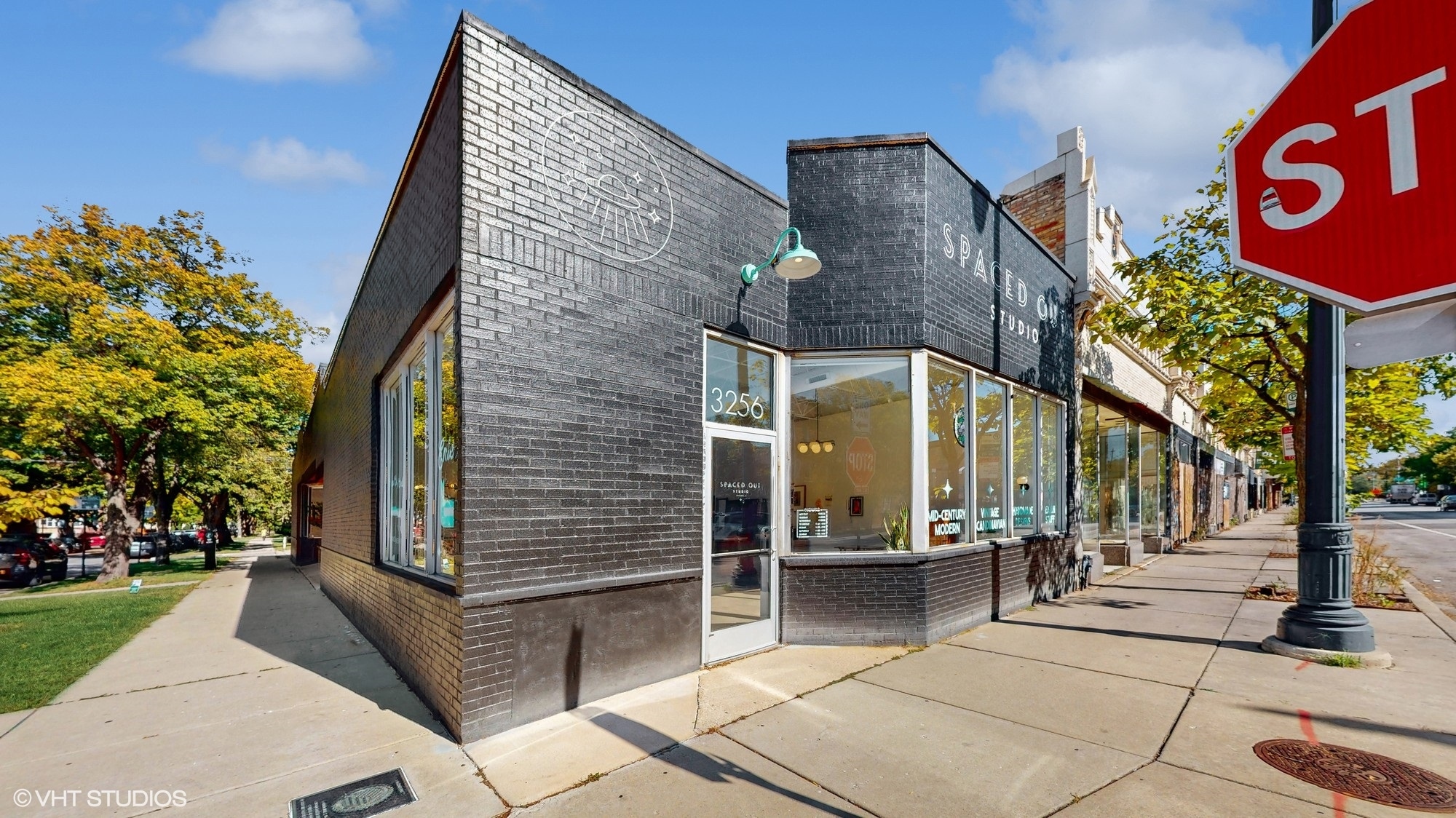 3256 W Bryn Mawr Ave, Chicago, IL for Sale