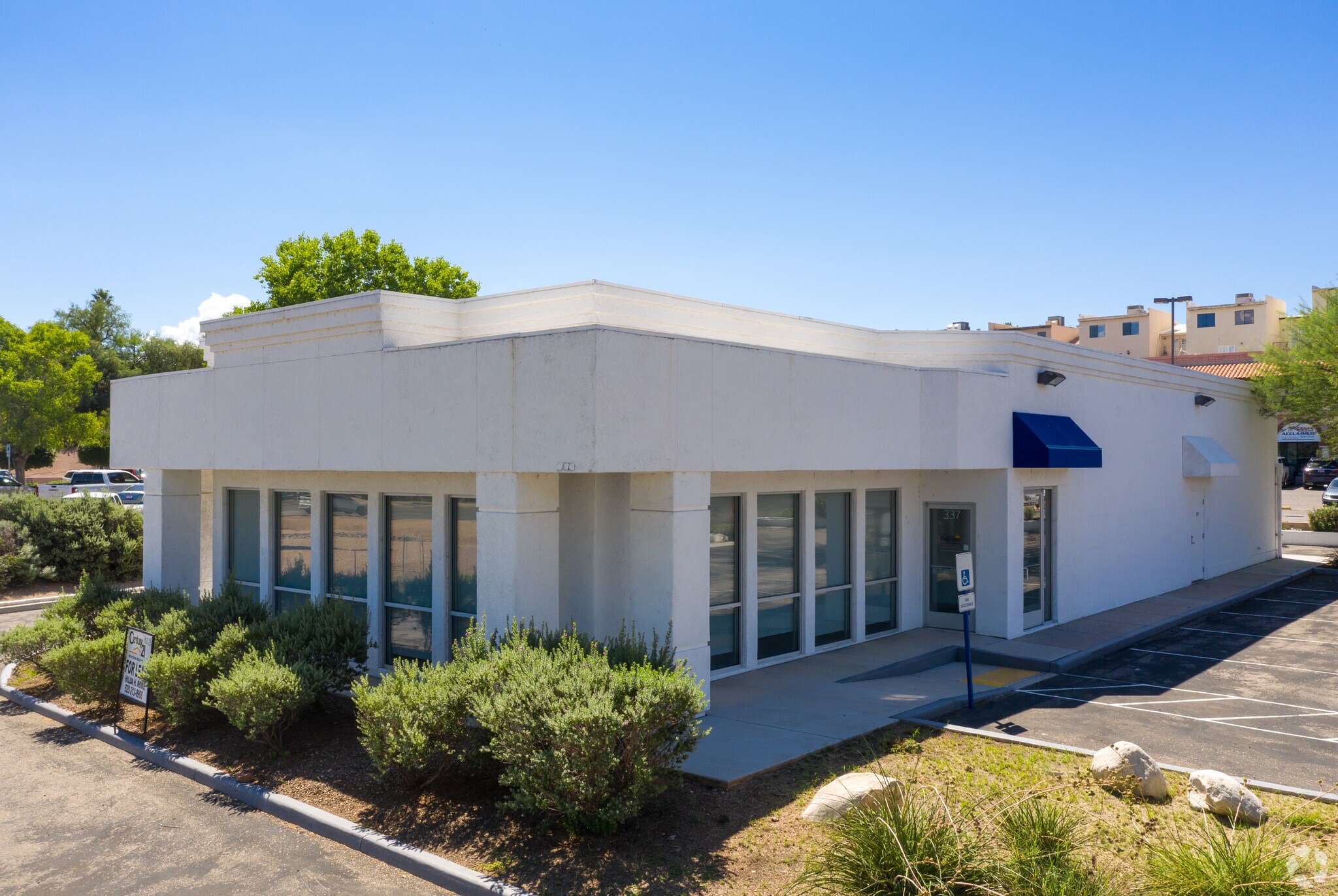 337 W Mariposa Rd Nogales, AZ 85621 Retail Property for Lease on