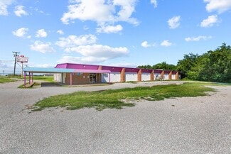 Sherman, TX Sports and Entertainment - 3100 Versaille Dr