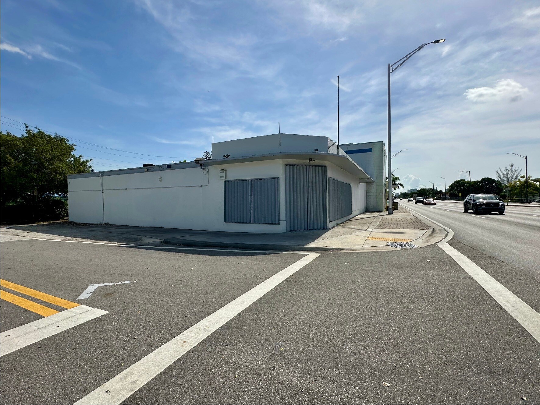 3045 W Broward Blvd, Fort Lauderdale, FL for Sale