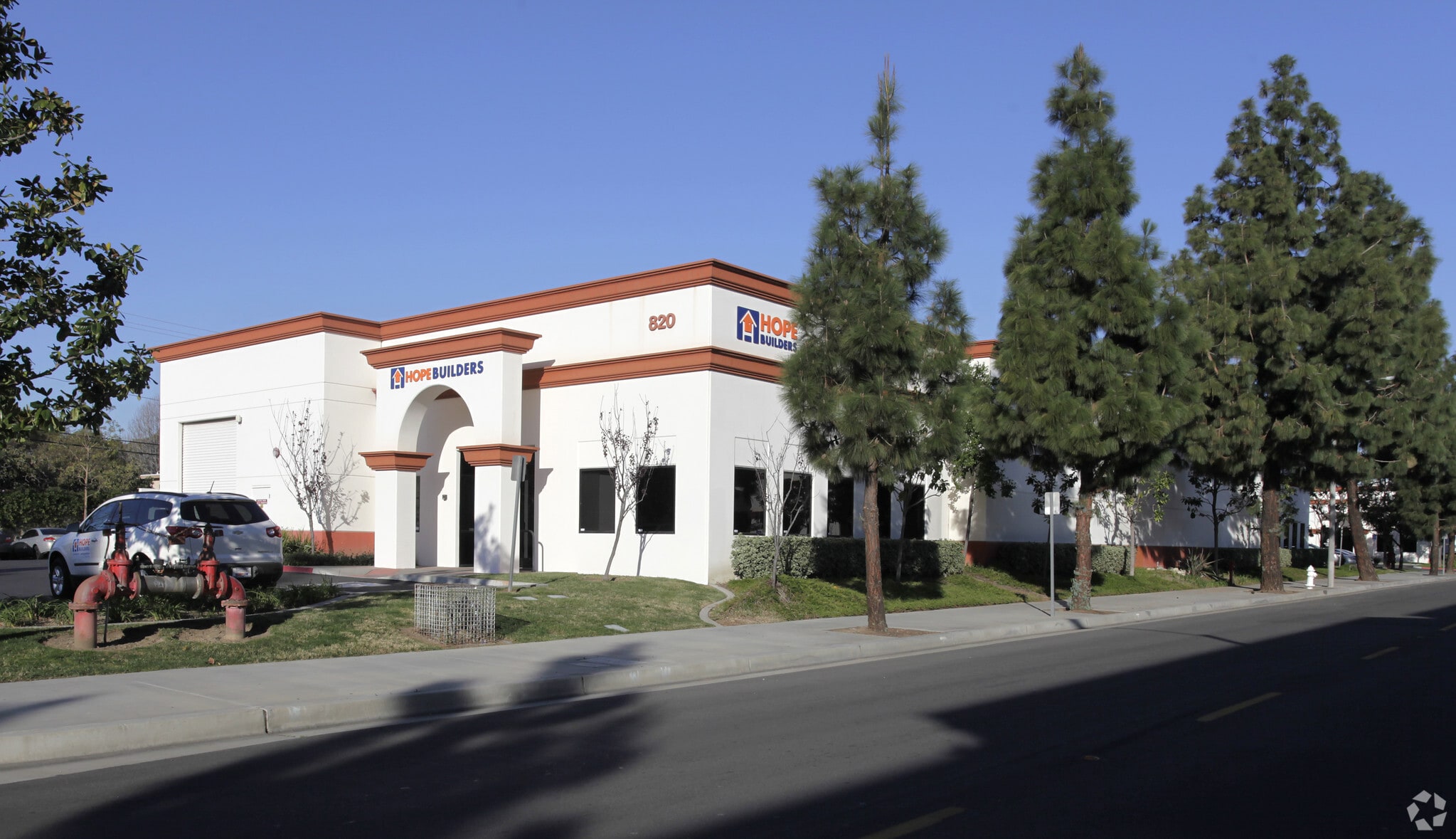 820 Poinsettia St, Santa Ana, CA for Sale
