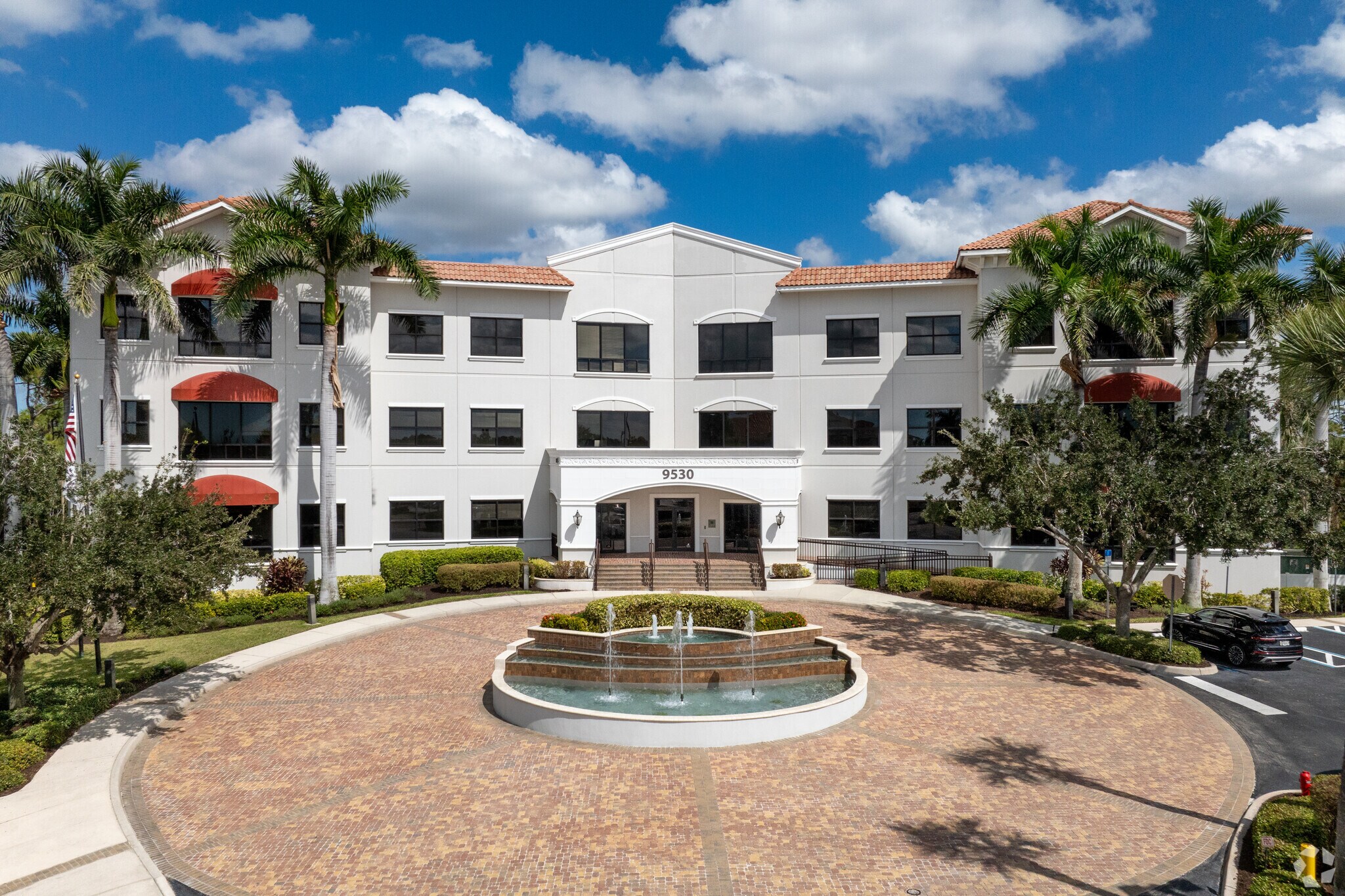 9530 Marketplace Rd, Fort Myers, FL for Rent