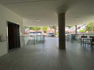 Fresh Meadows, NY Retail - 61-10 182nd St