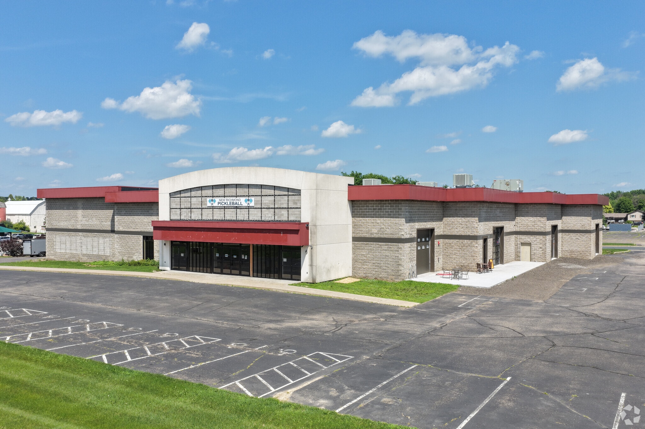 1261 Heritage Dr, New Richmond, WI for Rent