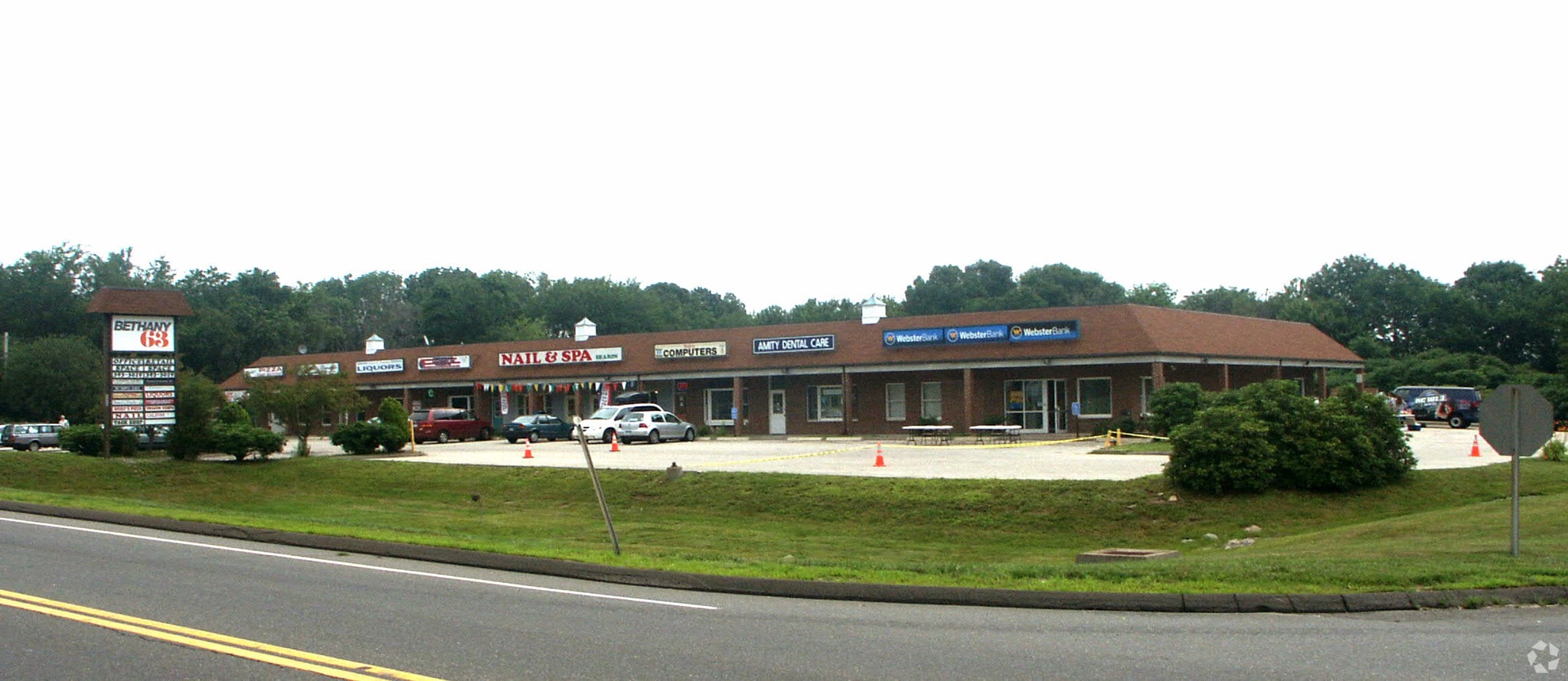 696 Amity Rd, Bethany, CT for Rent