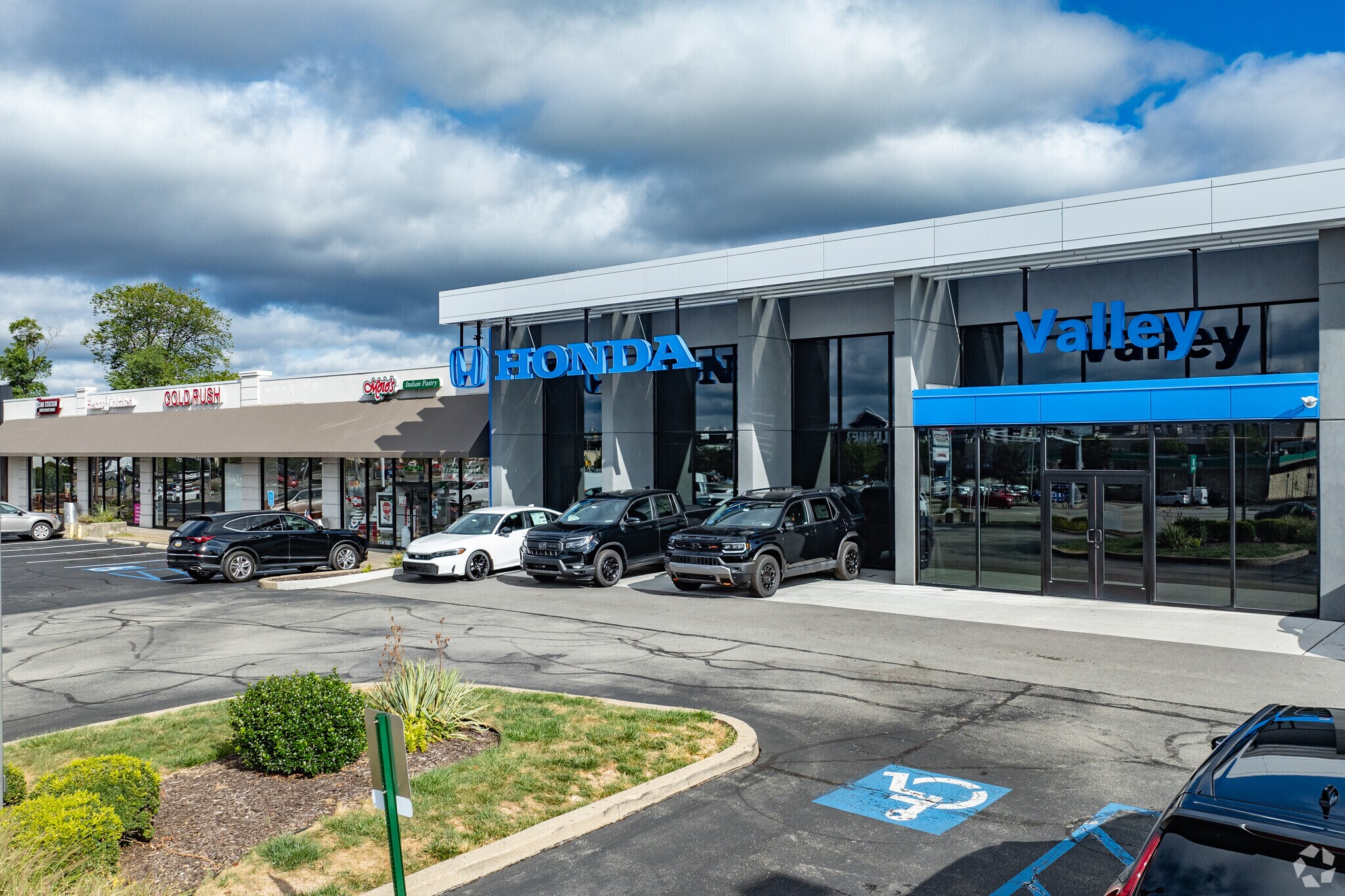 4201-4221 William Penn Hwy, Monroeville, PA for Rent