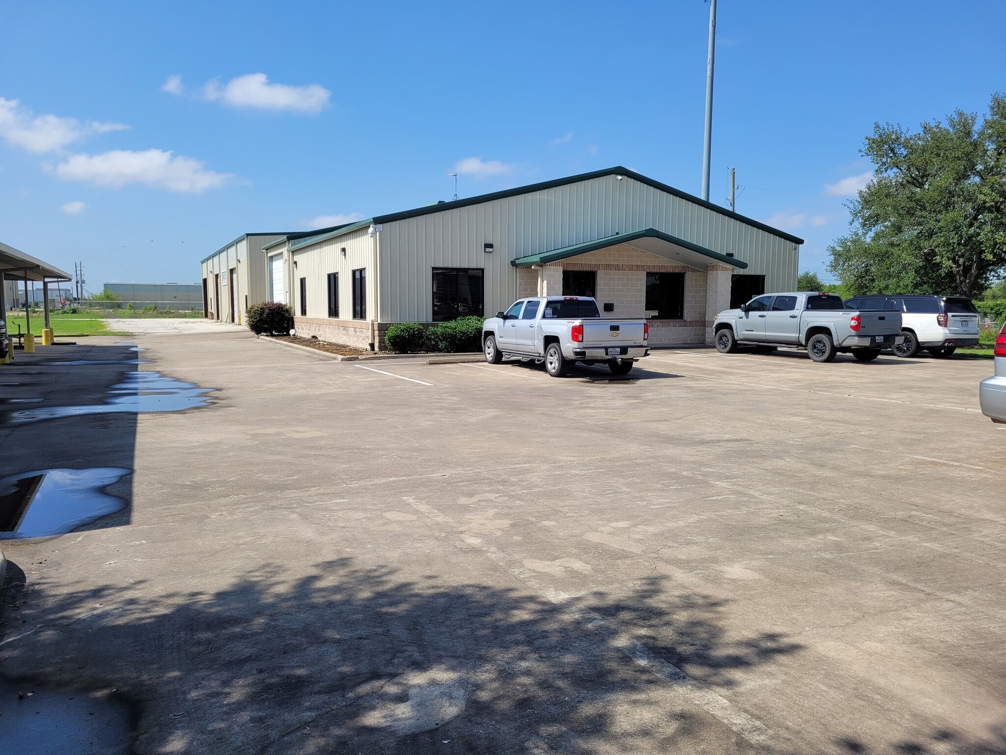 589 Stonegate Dr, Katy, TX for Sale