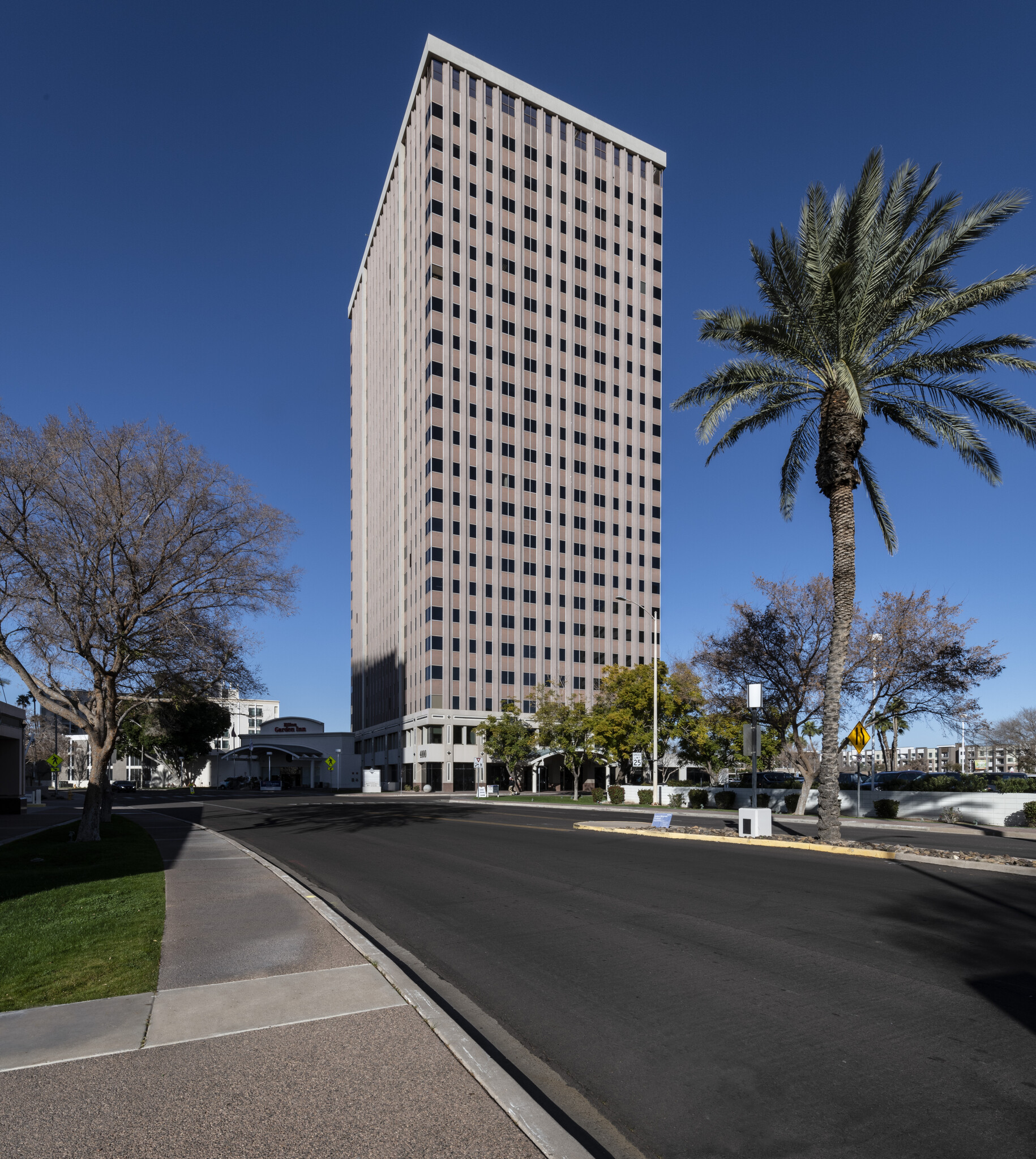 4000 N Central Ave, Phoenix, AZ for Rent