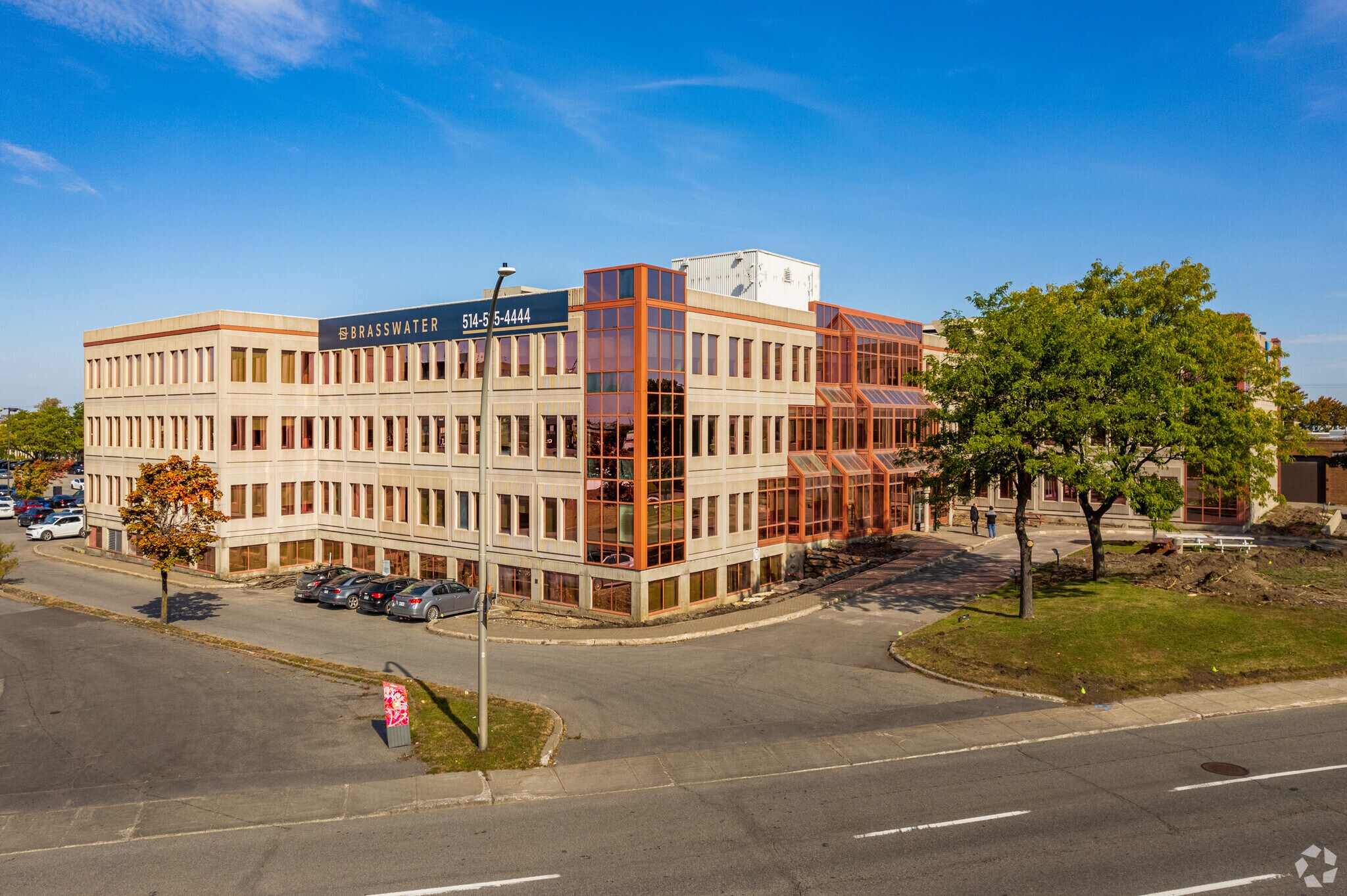7405 Rte Transcanadienne, Montréal, QC for Rent