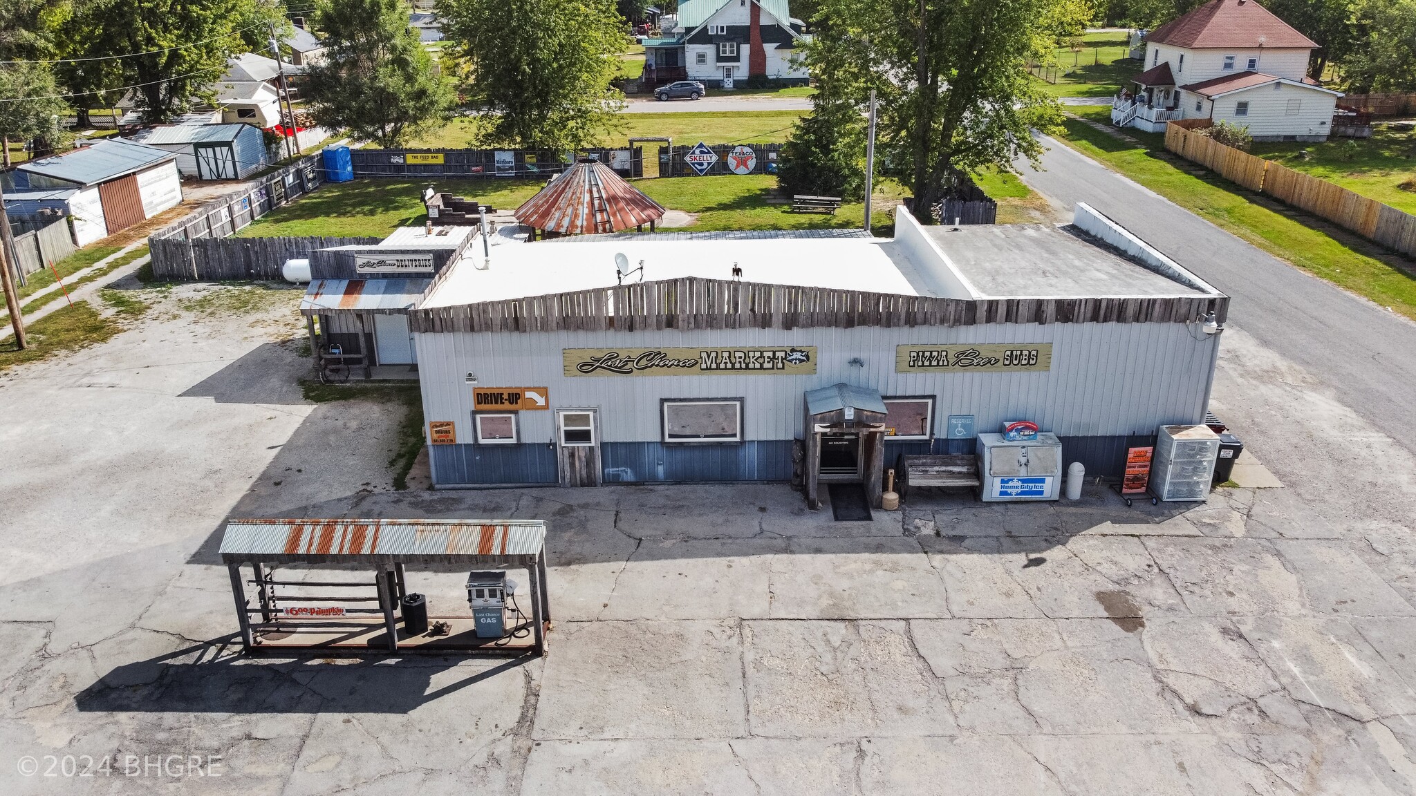 114 S Prairie St, Russell, IA for Sale