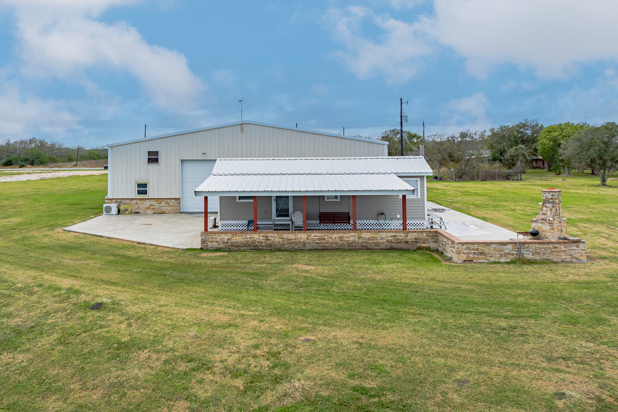 1120 S Virginia St, Port Lavaca, TX for Sale