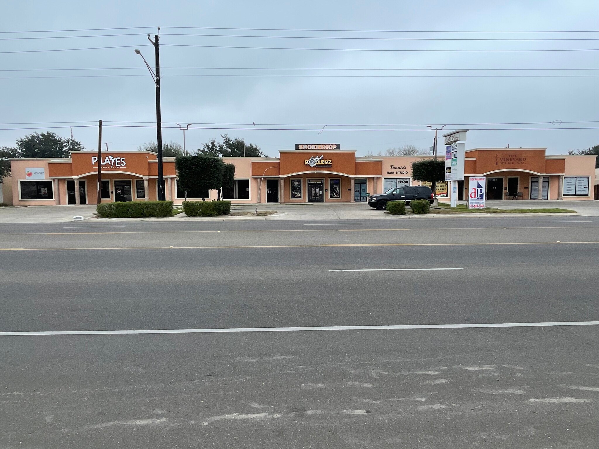 125-A-125-C E Pecan Blvd, McAllen, TX for Rent