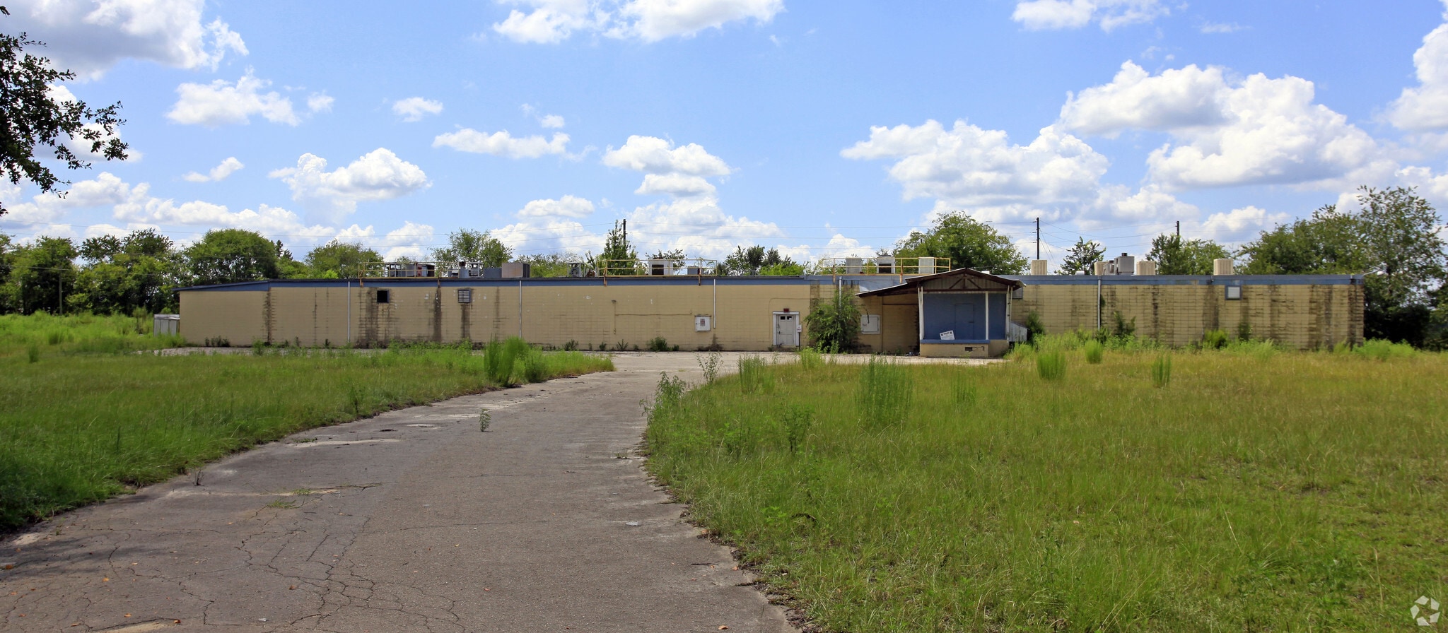 7410 E US Highway 90, Lee, FL for Rent