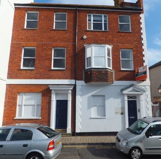 47 Middle St, Brighton, ESX for Rent