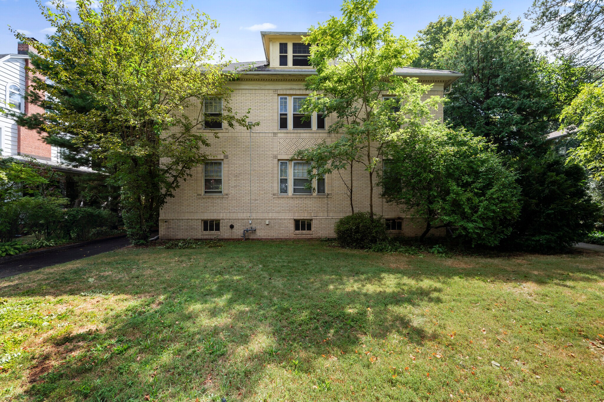 55 Marvel Rd, New Haven, CT for Sale