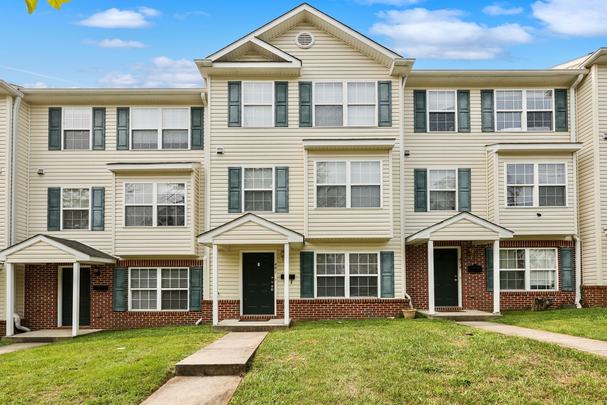 437-445 Kenneth Sq, Baltimore, MD for Sale