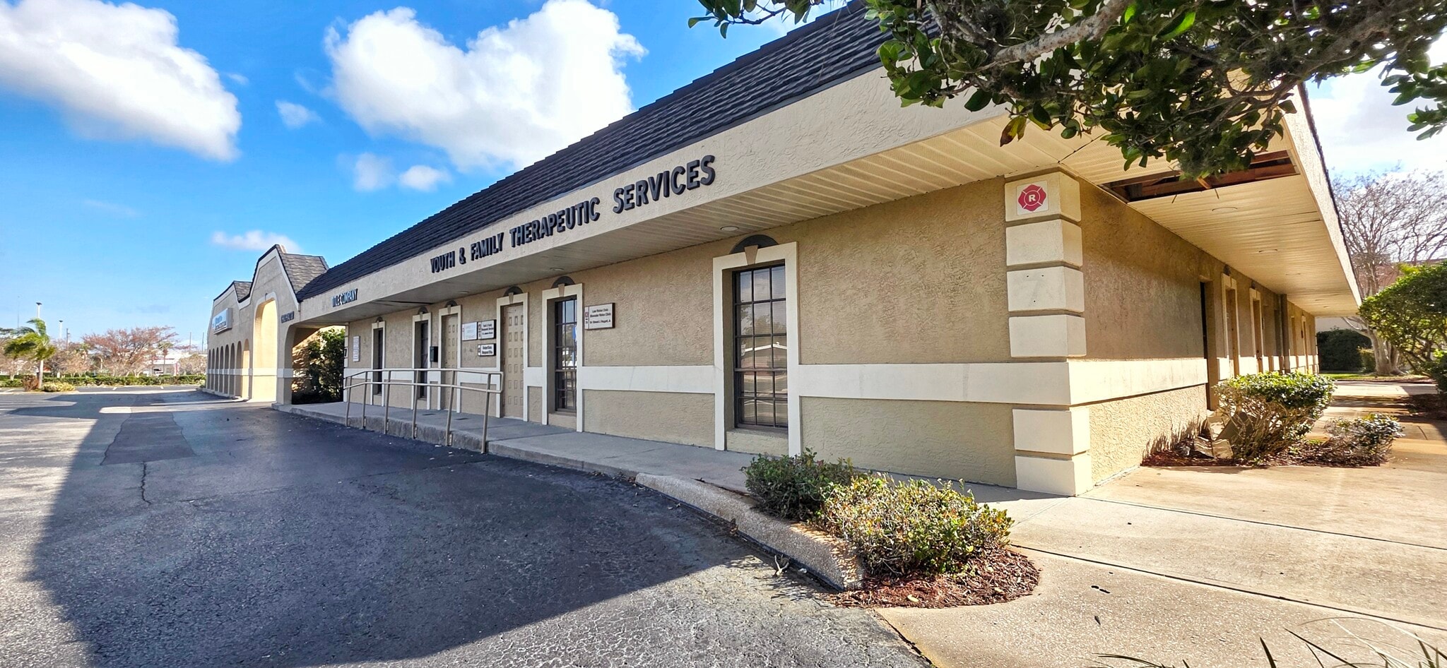 2323 Curlew Rd, Dunedin, FL for Sale