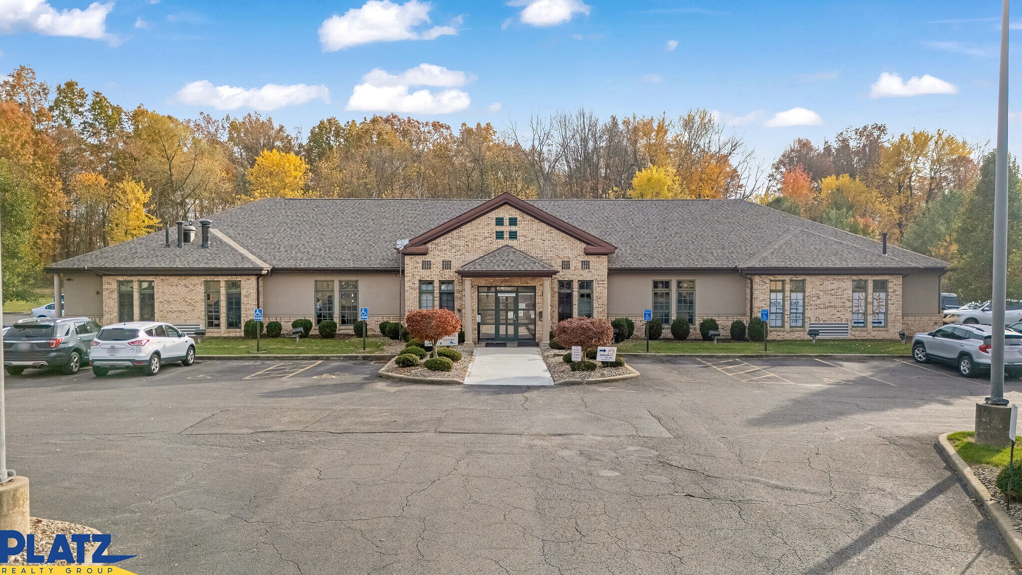 8094 E Market St, Warren, OH for Rent