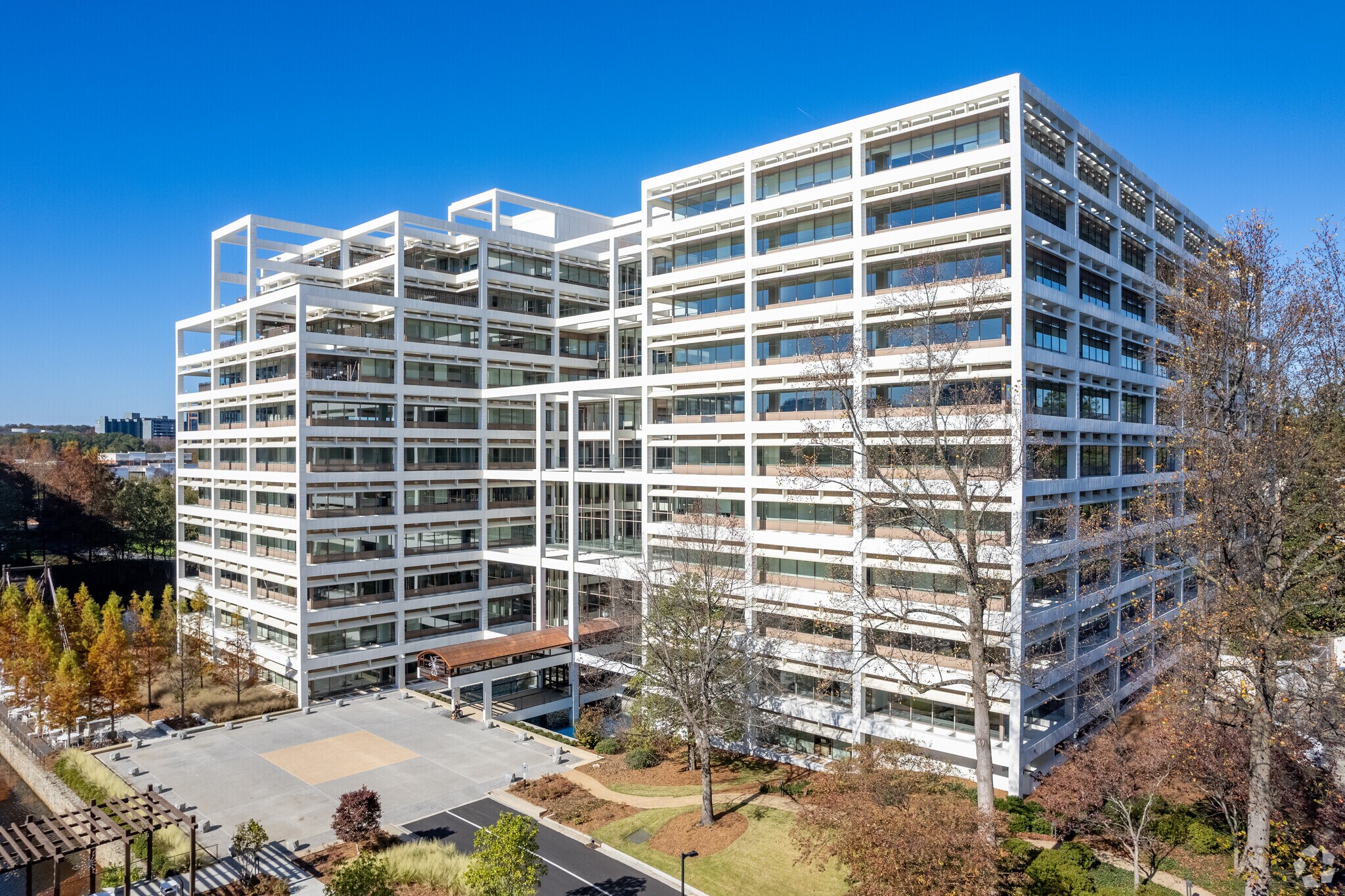 400 Perimeter Center Ter, Atlanta, GA for Rent