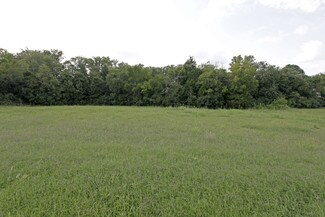 1204 & 1210 Longleaf Drive | 1.88 Acres