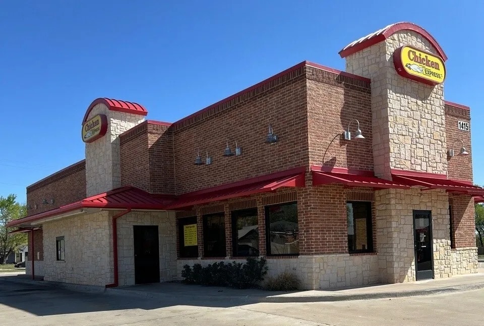 1415 W 3rd St, Elk City, OK for Rent