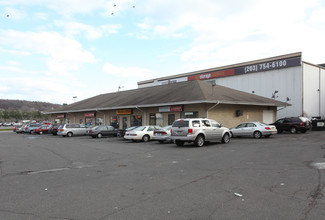 Waterbury, CT Storefront Retail/Office - 500 Bank St