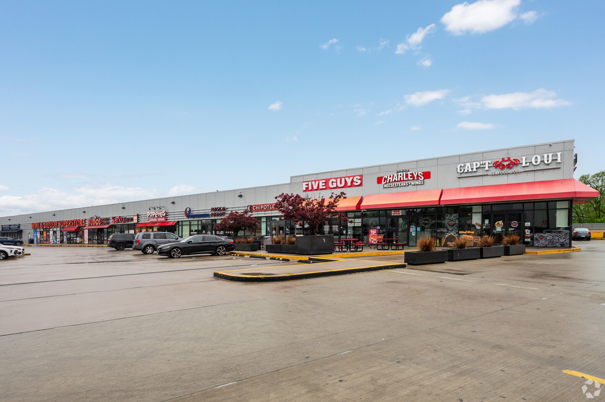 Hutchinson River Pky @ Wennerplace, Bronx, NY for Rent