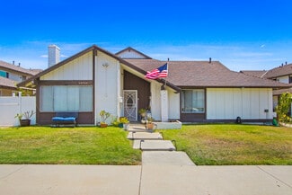 Huntington Beach, CA Apartments - 18702 Demion Ln