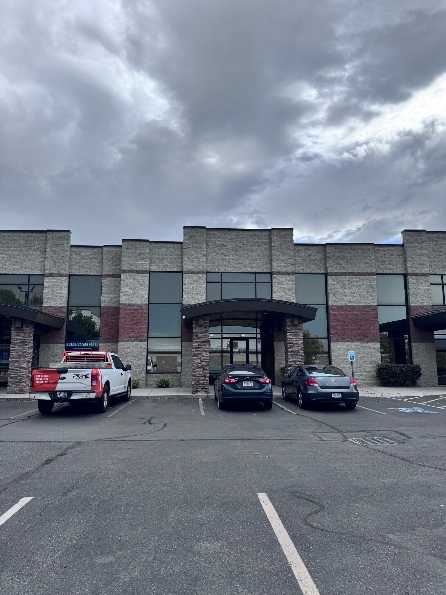 1755 W Sequoia Vista Cir, Salt Lake City, UT for Rent