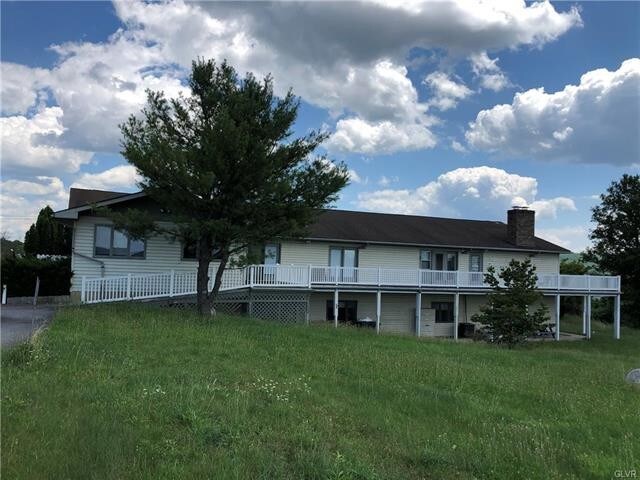 1111 Weir Lake Rd, Brodheadsville, PA for Rent