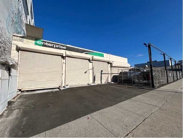3609-3615 Queens Blvd, Long Island City, NY for Rent