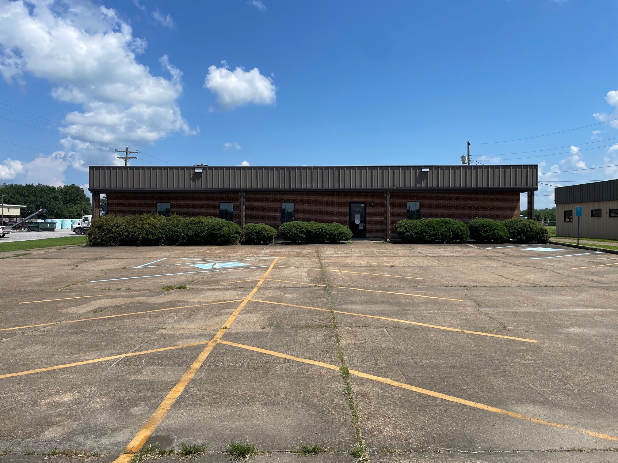 226 Martin Luther King Dr, Indianola, MS for Rent