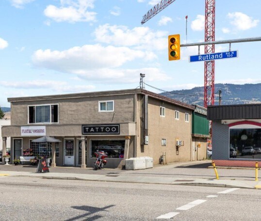 213 Rutland Rd N, Kelowna, BC for Sale